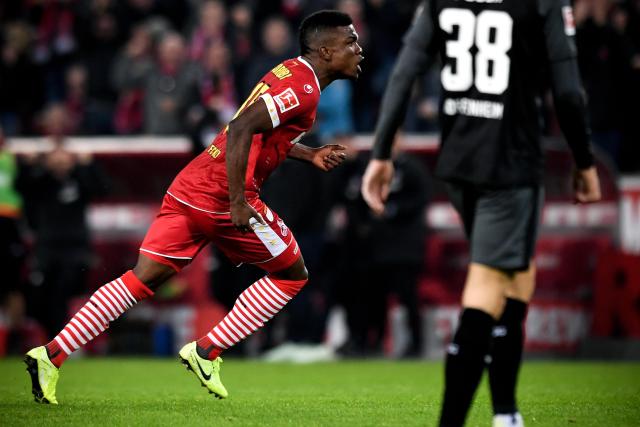 乔帅雪藏王哲林重用胡金秋 后者20分率队首胜