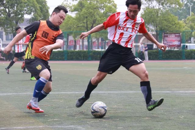 欧冠-莱万梅开二度奥尔莫破门 巴萨3-0布雷斯特