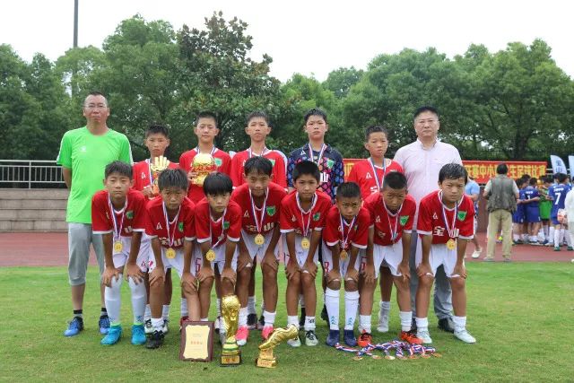 欧冠8强战现23亿欧元比拼 数据示皇马1-1曼城