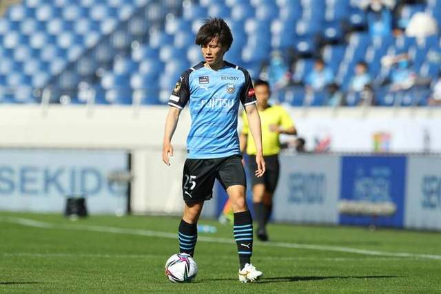 火箭险胜森林狼晋级淘汰赛 马刺力克爵士4连胜