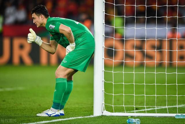 锡安制胜上篮鹈鹕险胜马刺 魔术逆转胜森林狼